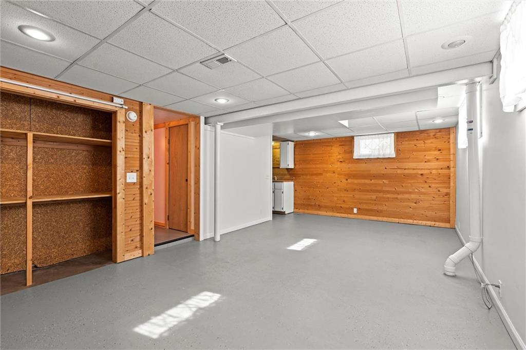 7101 Robinson Drive