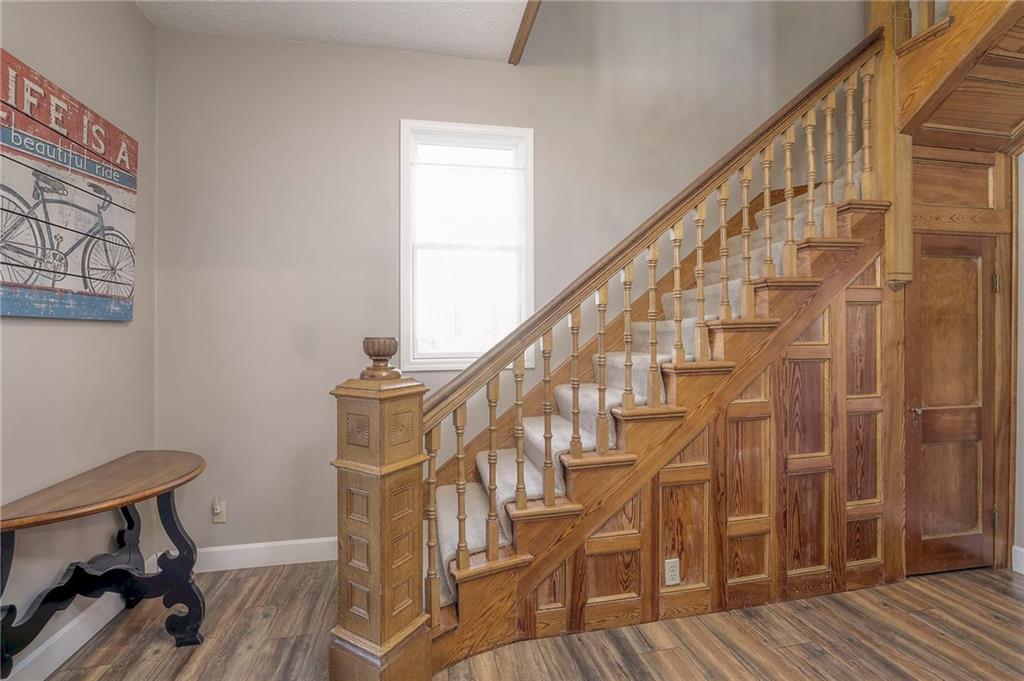 601 S INDEPENDENCE Street