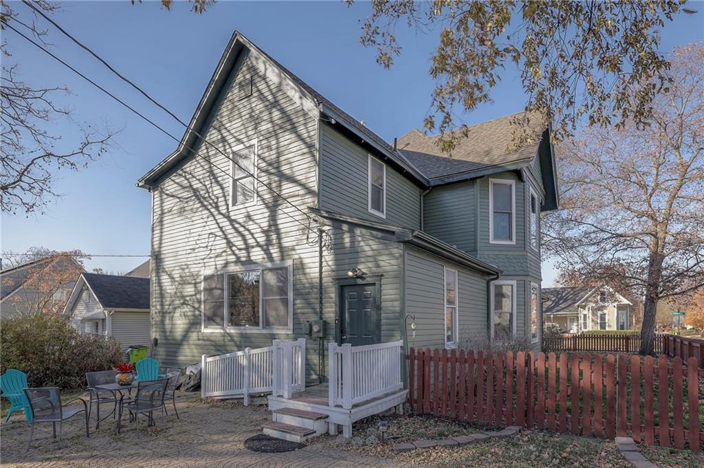 601 S INDEPENDENCE Street