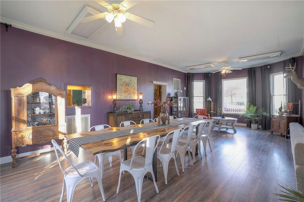 601 S INDEPENDENCE Street