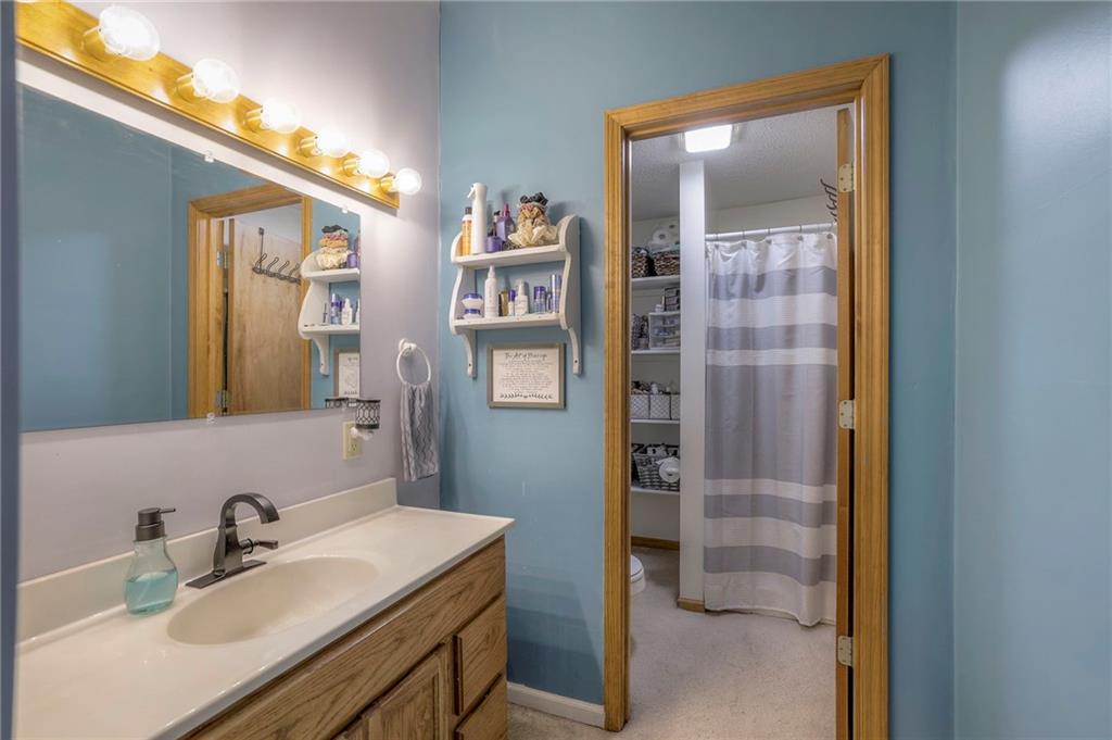 601 S INDEPENDENCE Street