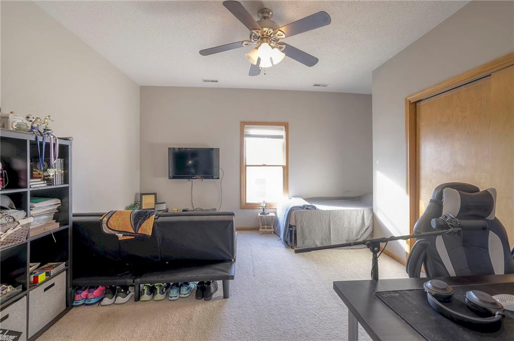 601 S INDEPENDENCE Street