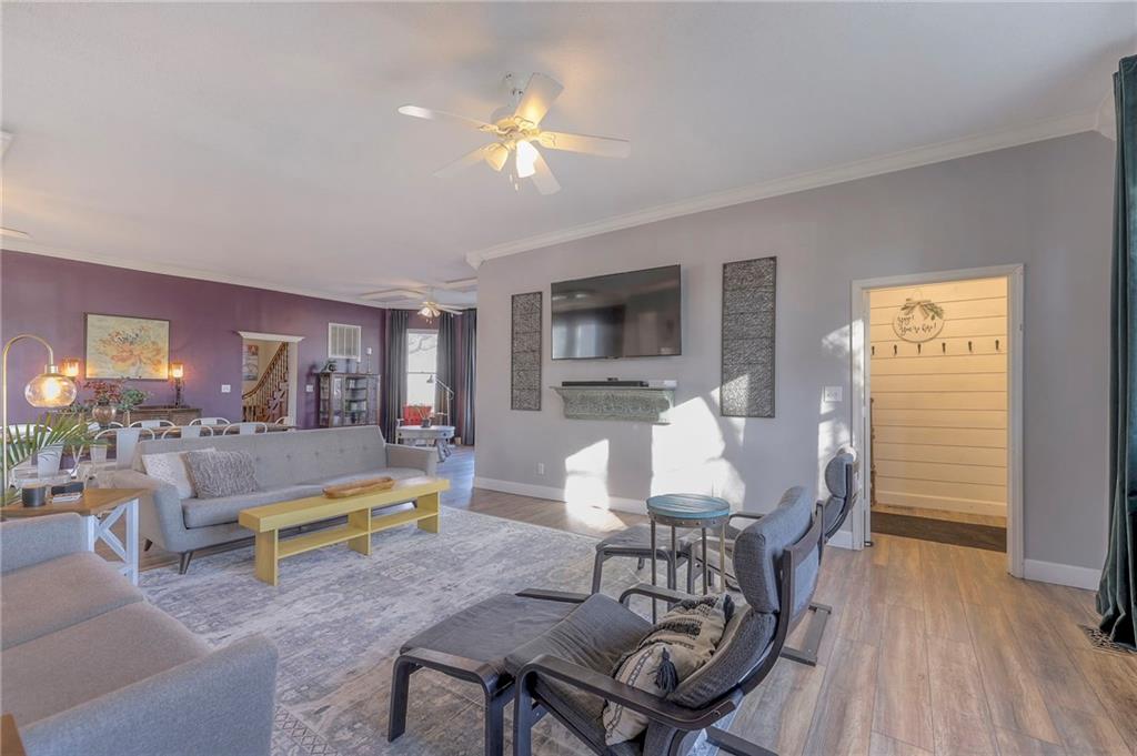 601 S INDEPENDENCE Street