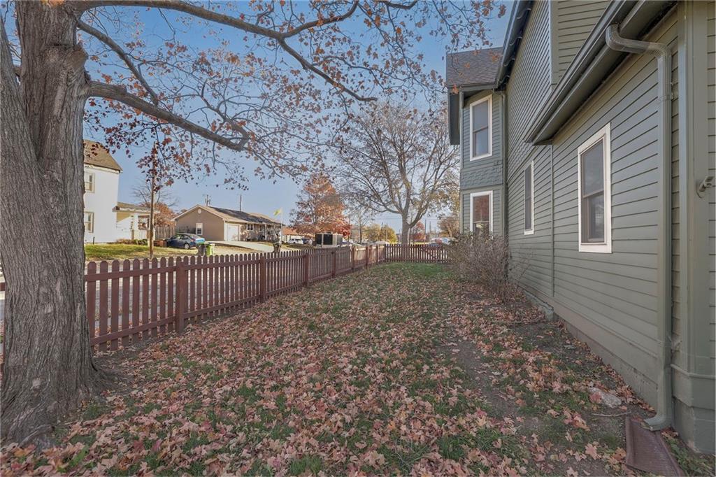 601 S INDEPENDENCE Street