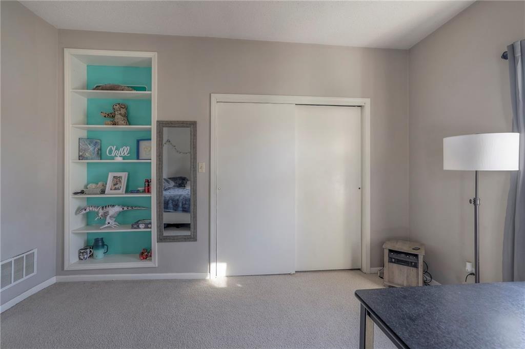 601 S INDEPENDENCE Street