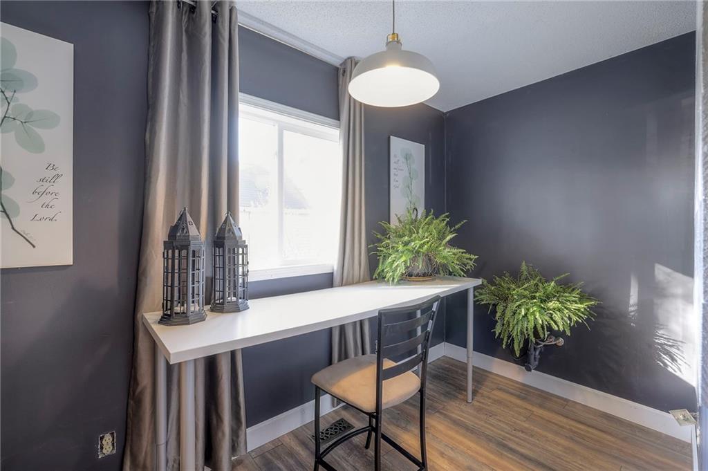 601 S INDEPENDENCE Street