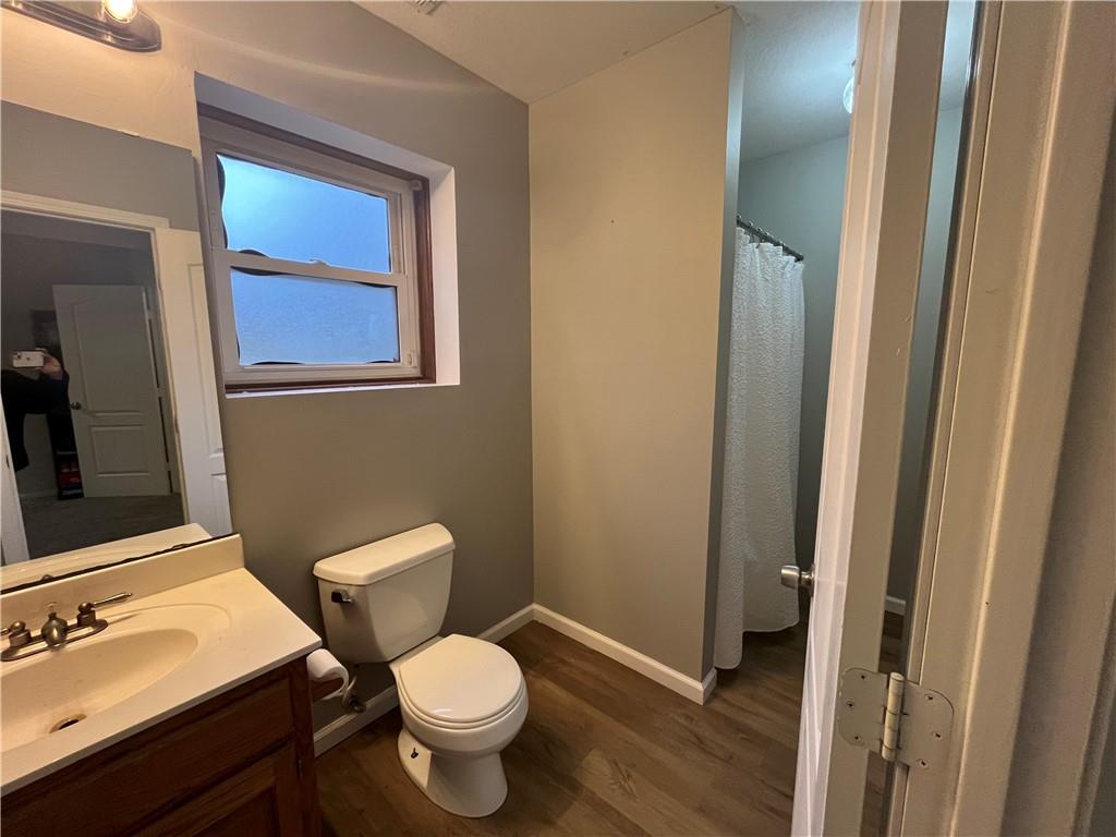 1208 NW Kingston Drive