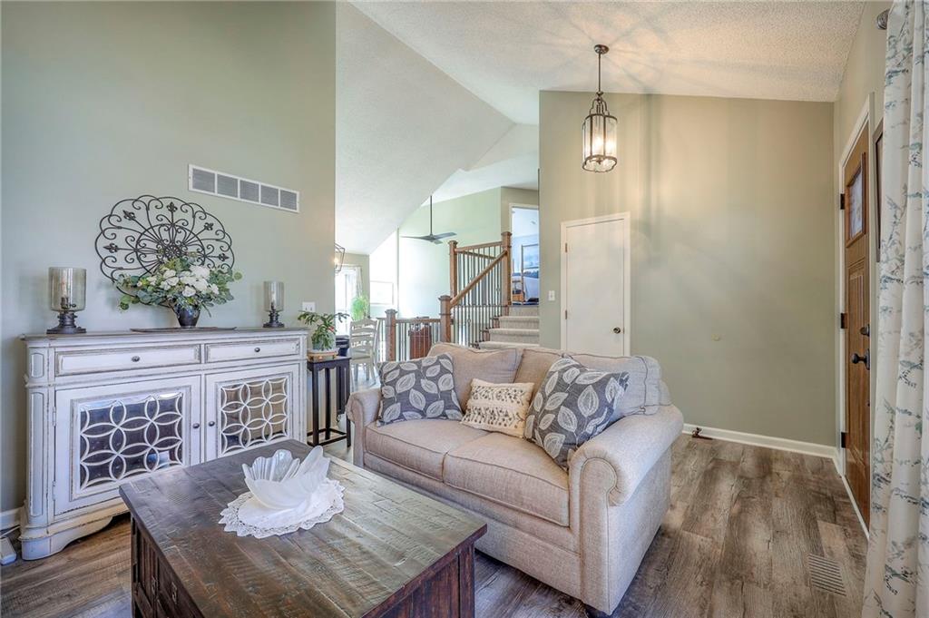 12500 S Cottonwood Drive