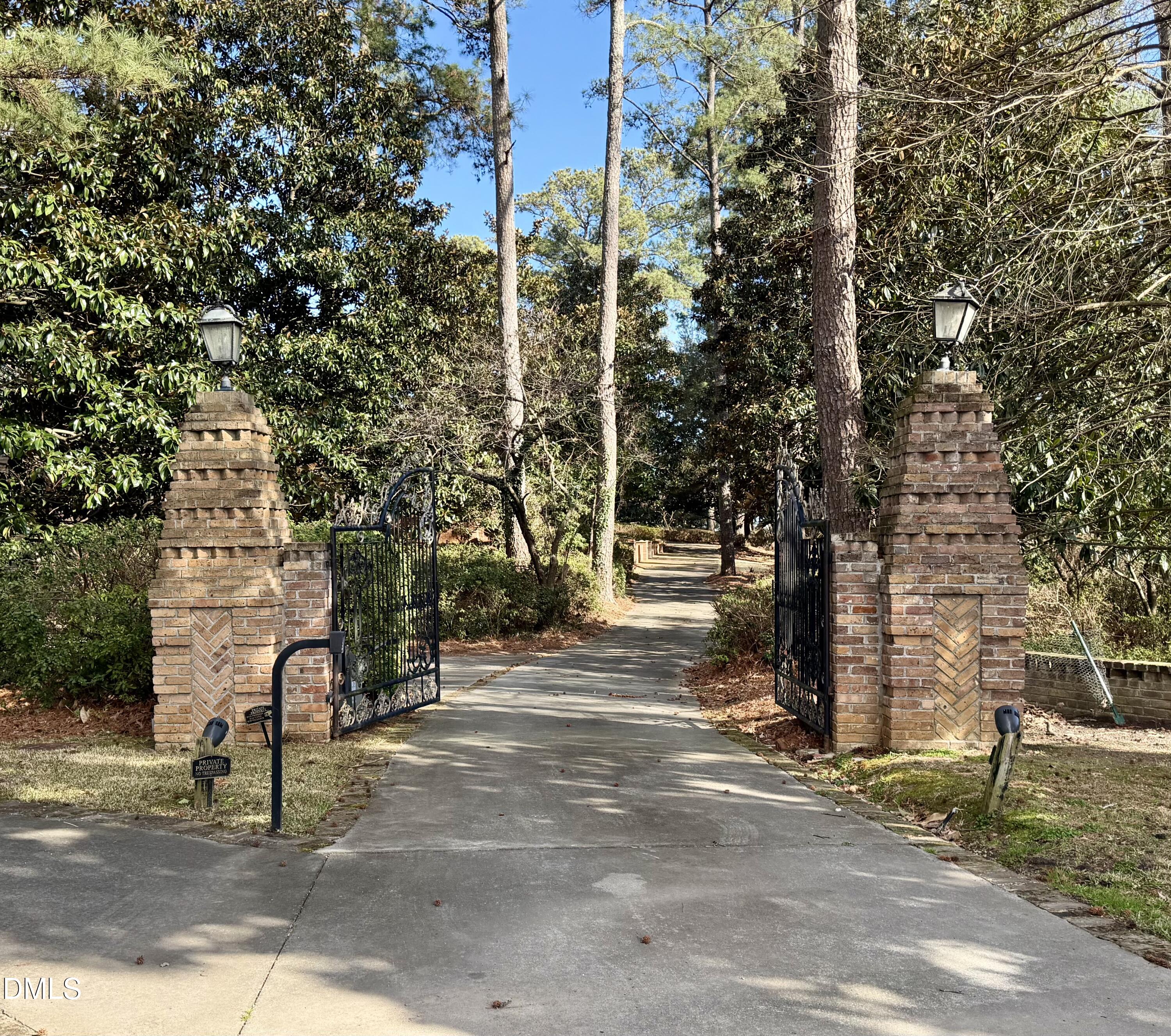 173 Park Circle