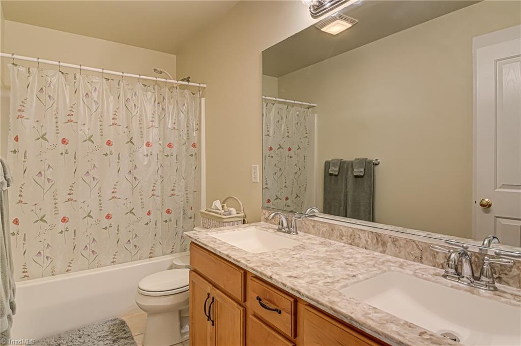 5823 Kenville Green Circle