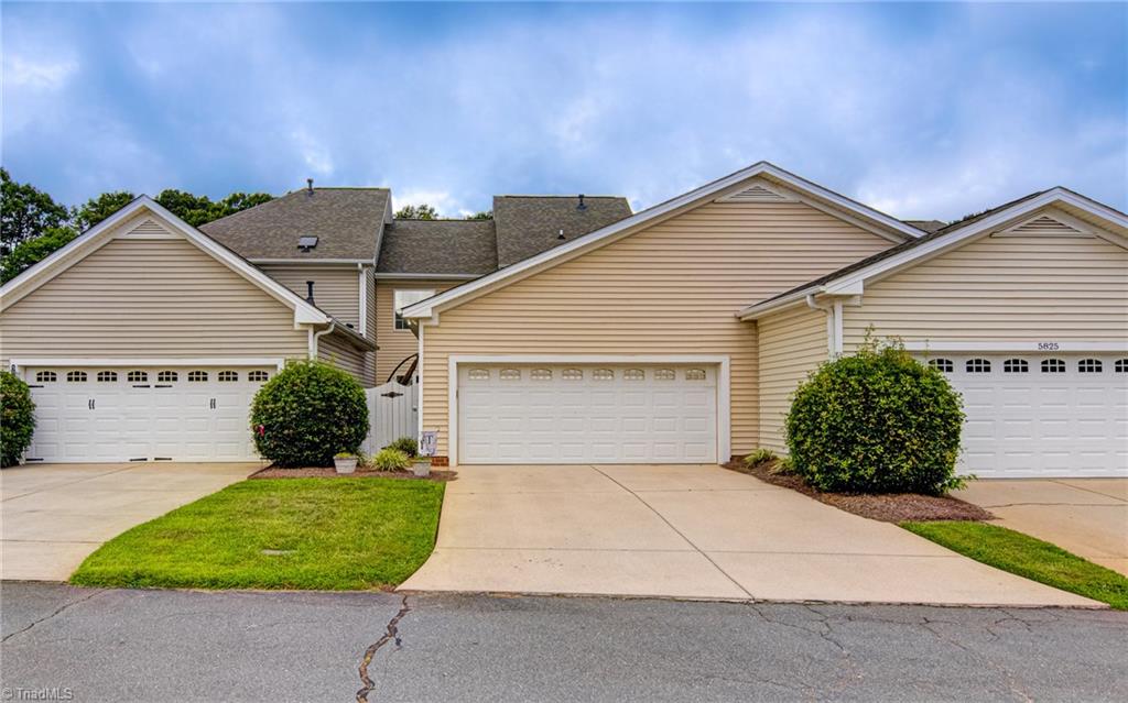 5823 Kenville Green Circle