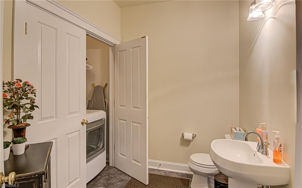 5823 Kenville Green Circle