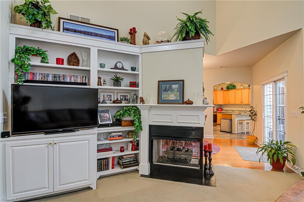 5823 Kenville Green Circle