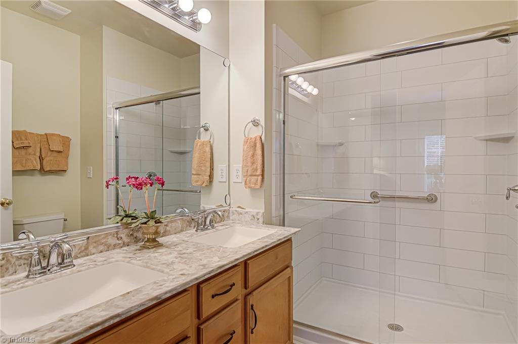 5823 Kenville Green Circle