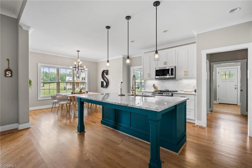 7501 Bentridge Forest Drive