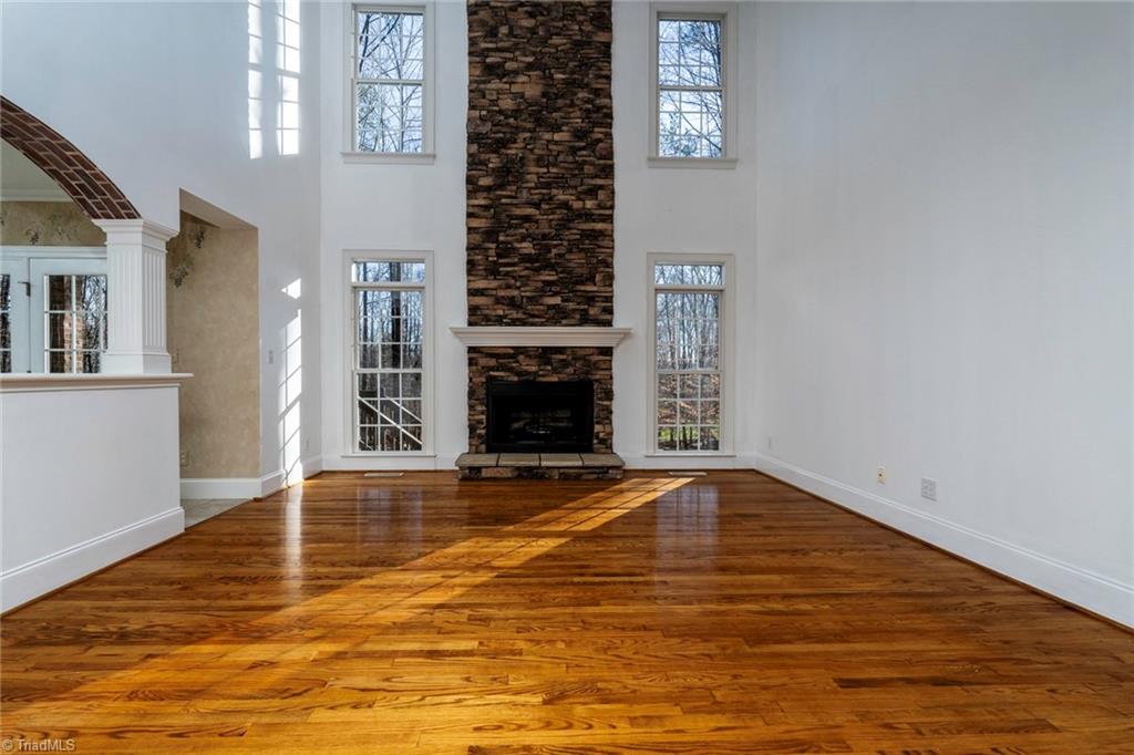 265 Nanzetta Way