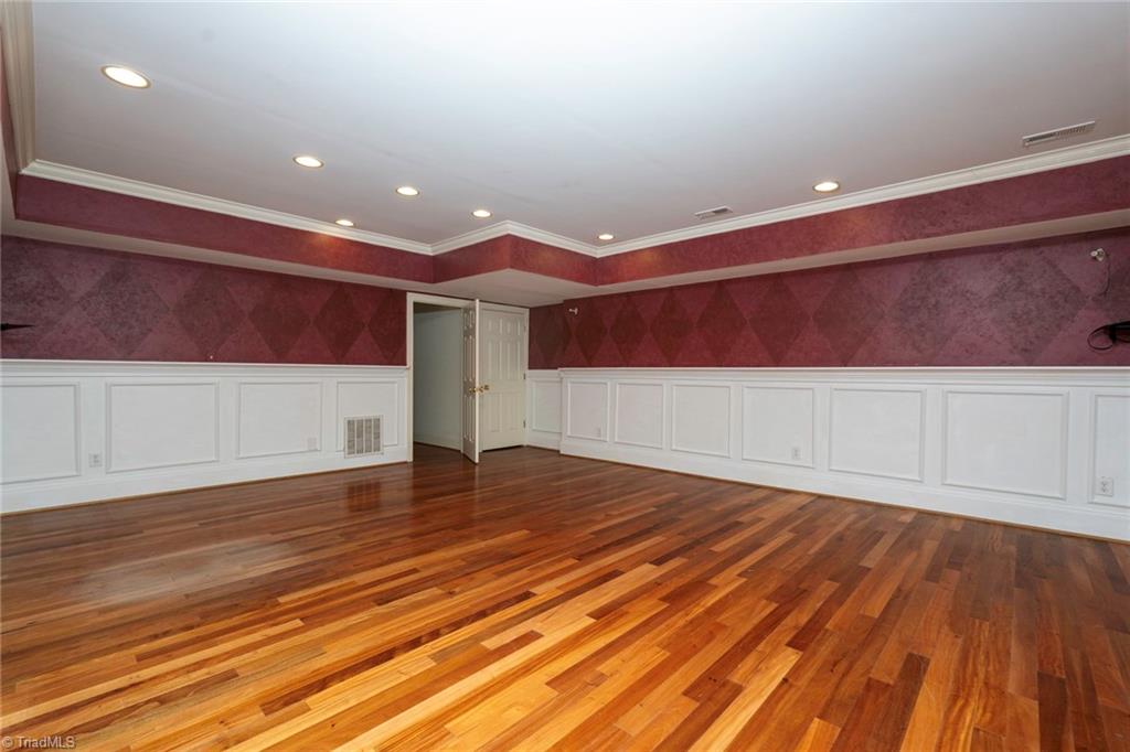 265 Nanzetta Way