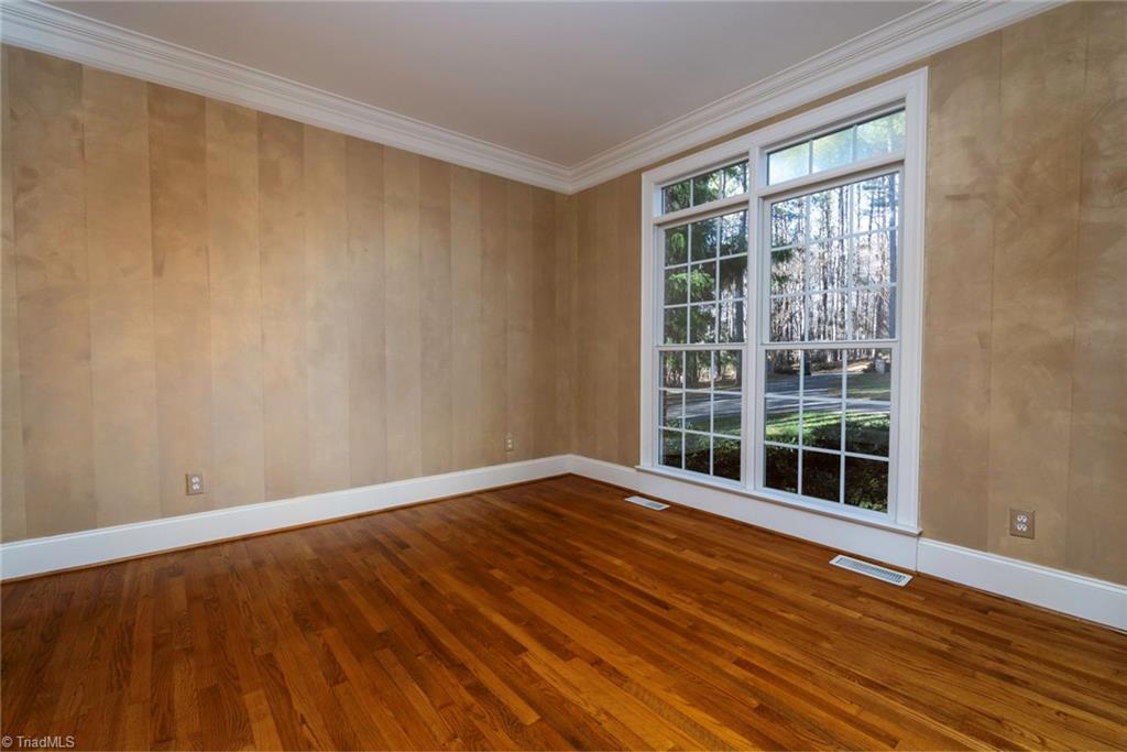 265 Nanzetta Way