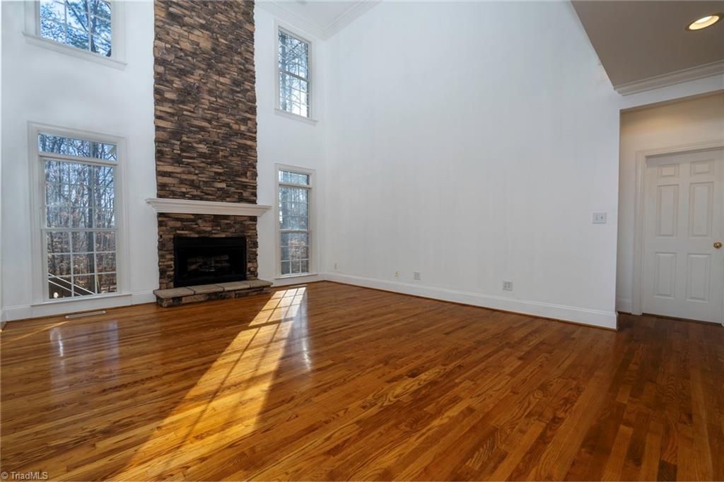 265 Nanzetta Way