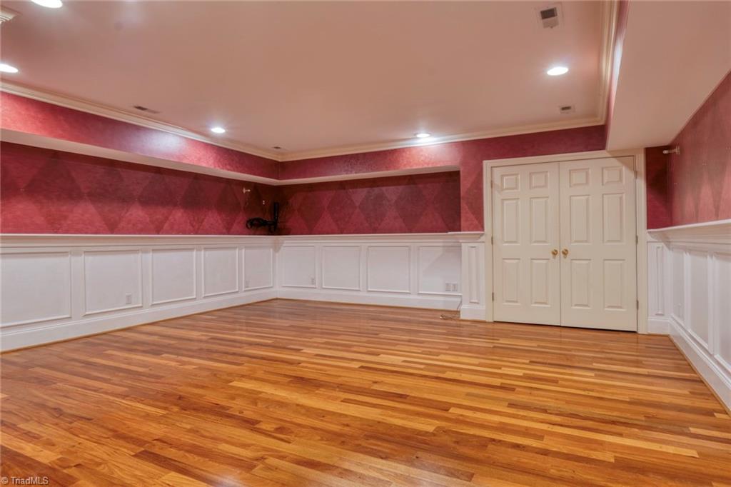 265 Nanzetta Way