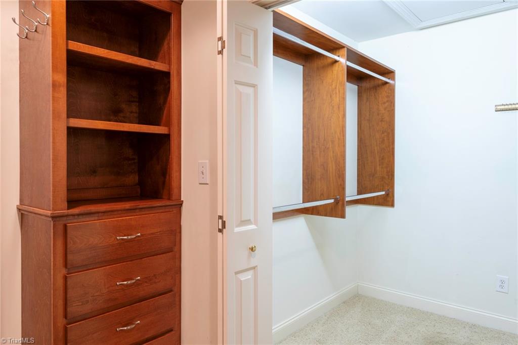 265 Nanzetta Way