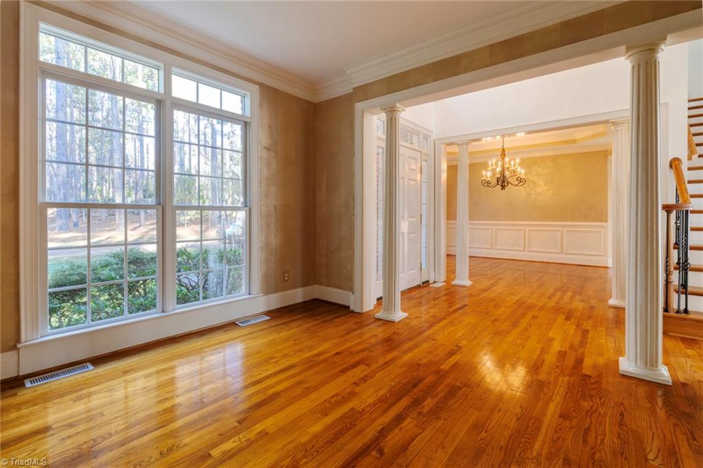 265 Nanzetta Way