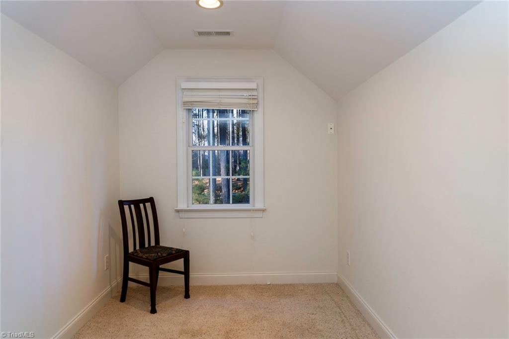 265 Nanzetta Way