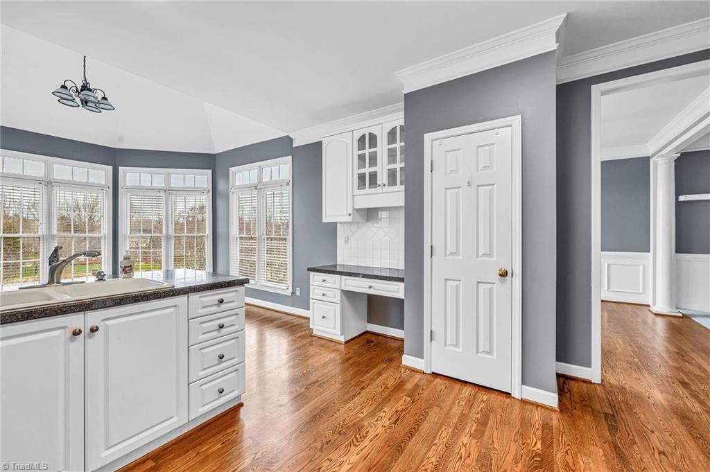 114 Scottsdale Drive