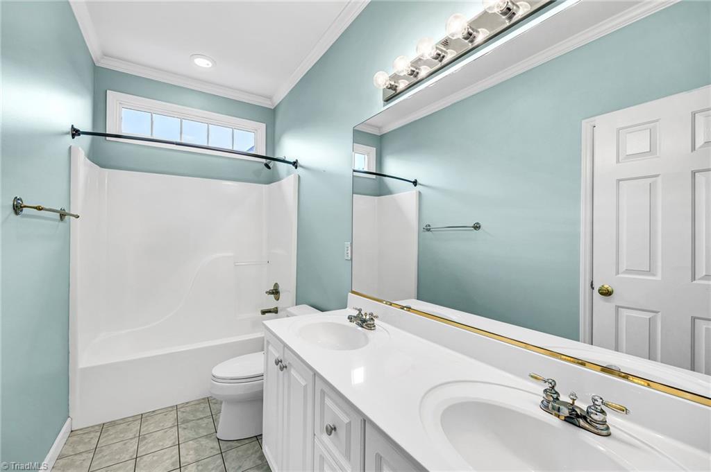 114 Scottsdale Drive