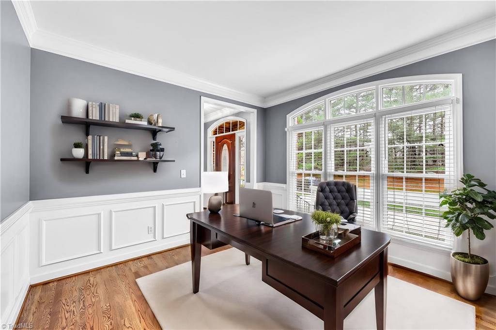 114 Scottsdale Drive