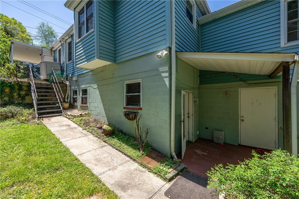 1041 Montgomery Street, Winston-Salem