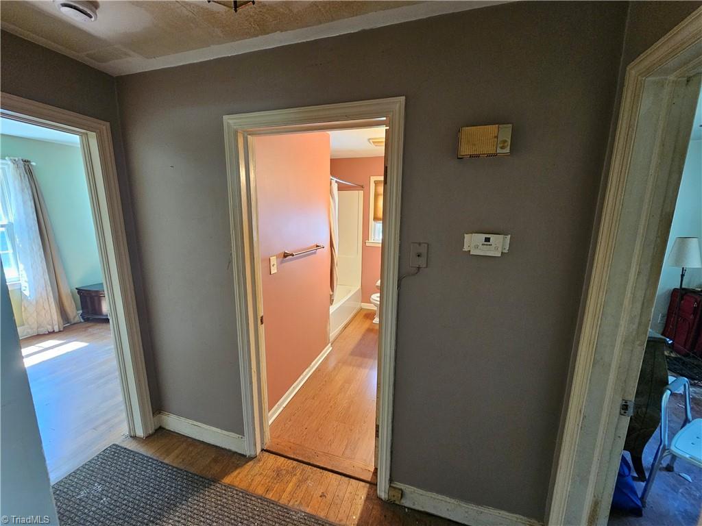 2558 Mountain Street