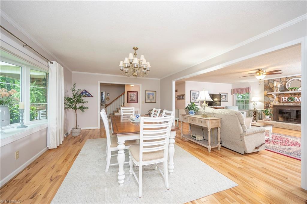 377 Country Lane