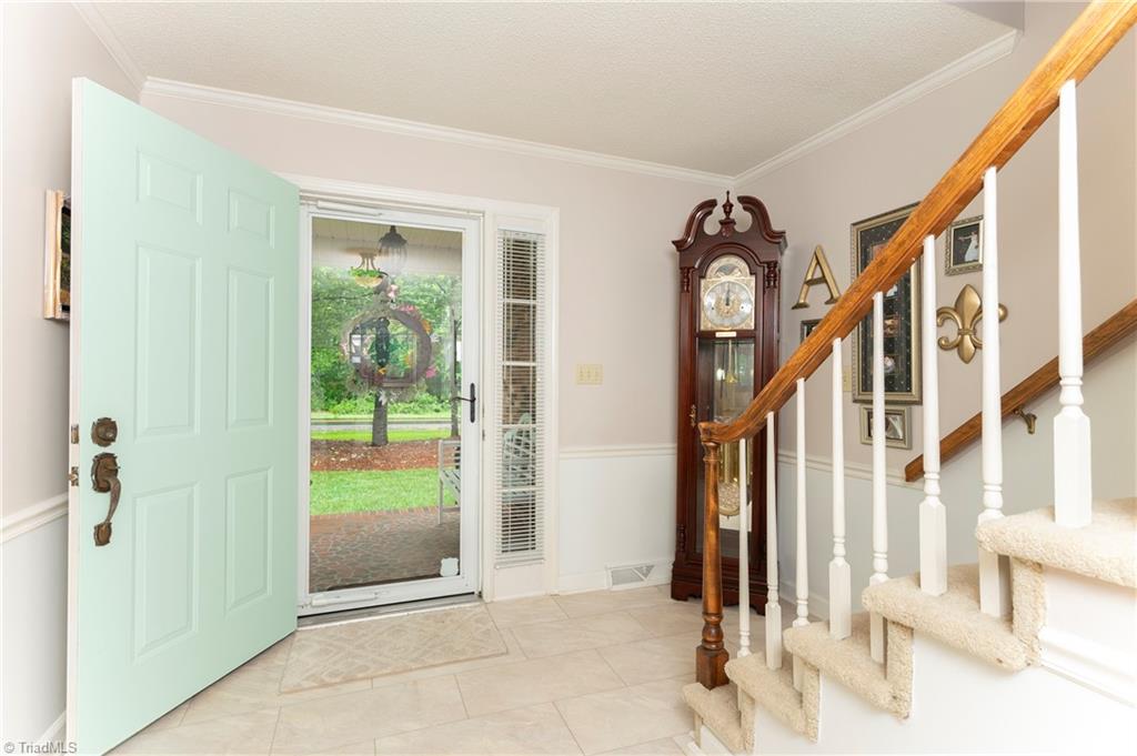 377 Country Lane