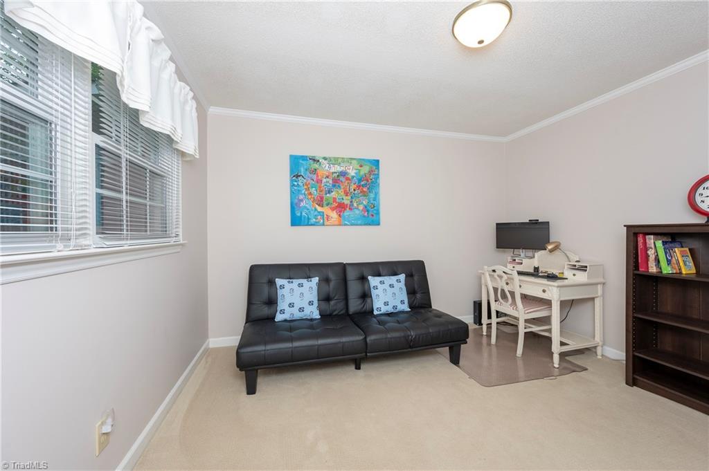 377 Country Lane