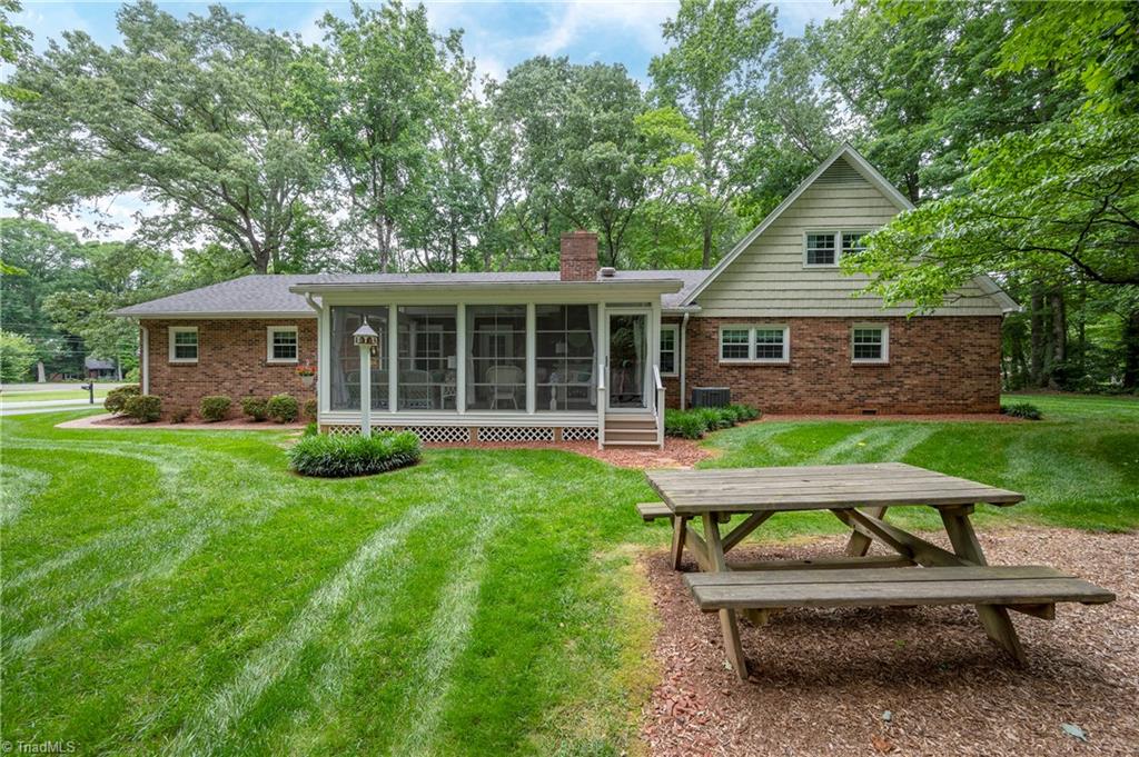 377 Country Lane