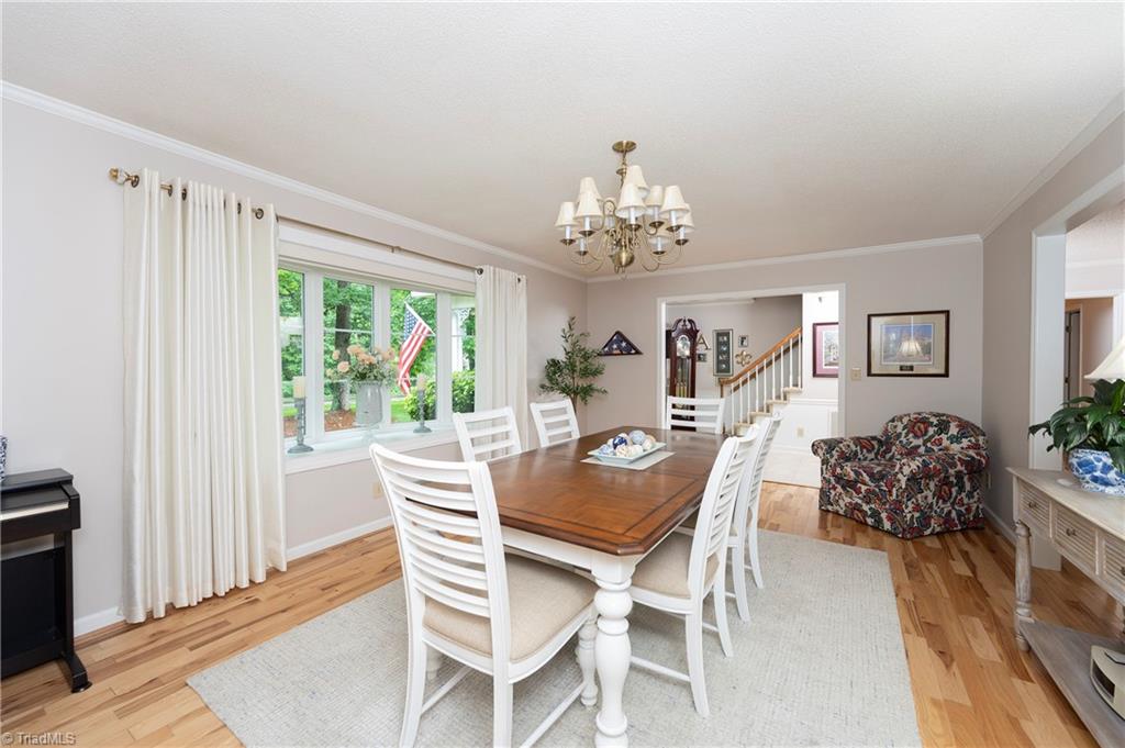 377 Country Lane