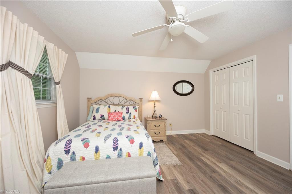 377 Country Lane