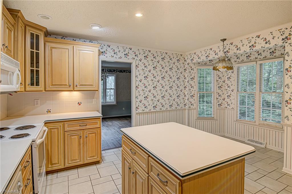8088 Lasater Road