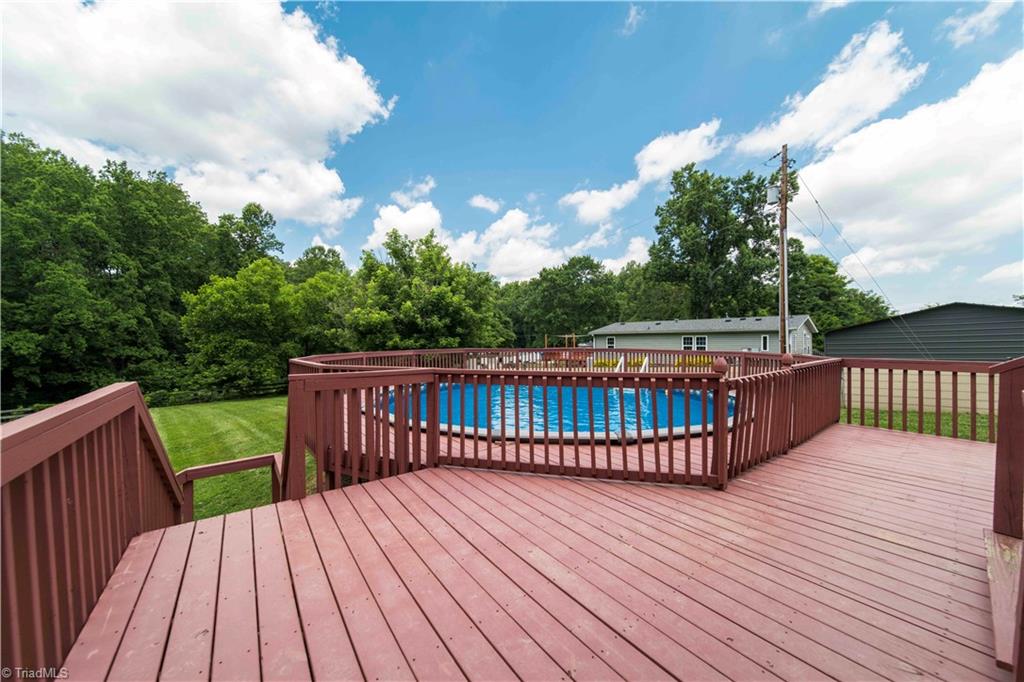 111 Ken Hoots Lane
