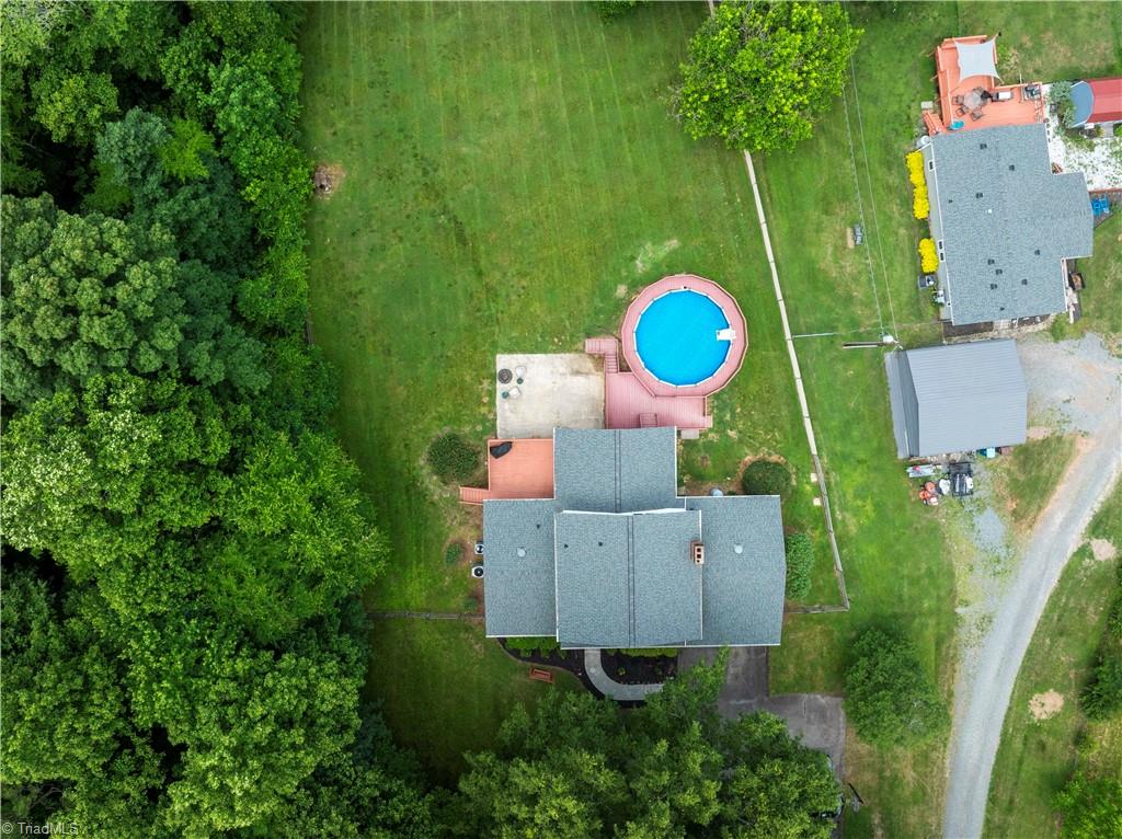 111 Ken Hoots Lane