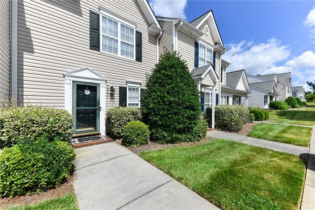 3986 Village Park Court, Winston-Salem