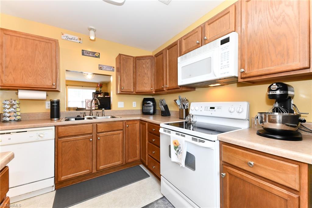 3986 Village Park Court, Winston-Salem