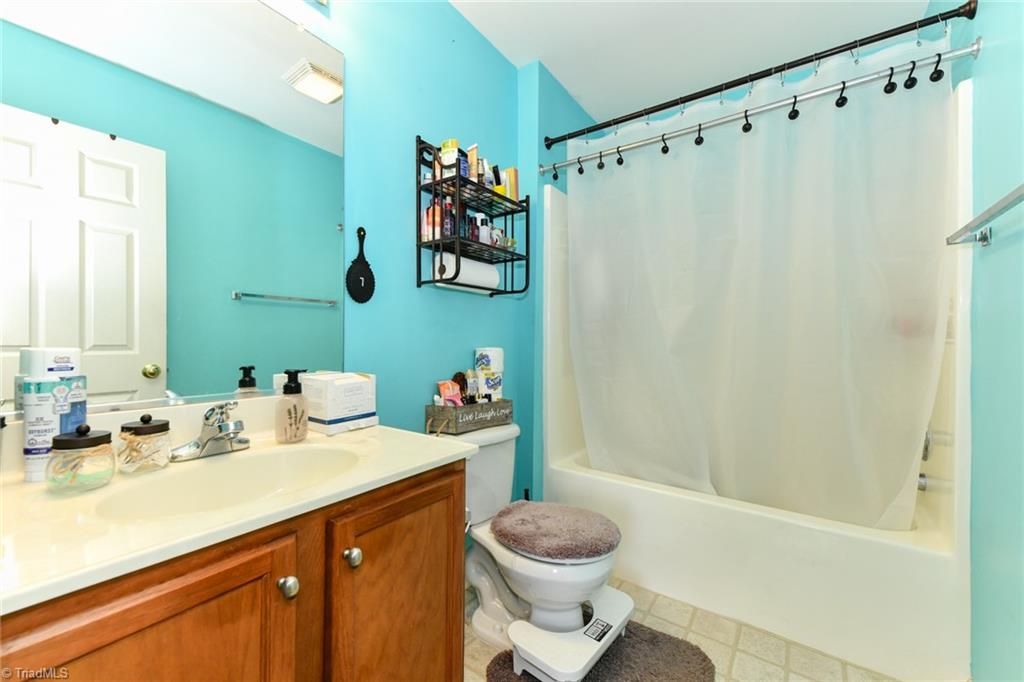 3986 Village Park Court, Winston-Salem