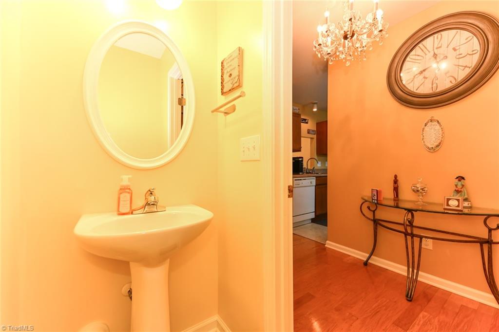 3986 Village Park Court, Winston-Salem