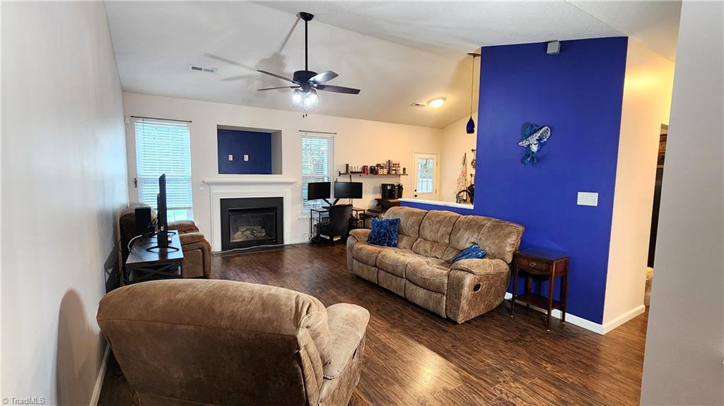6034 Willomere Circle, Winston-Salem