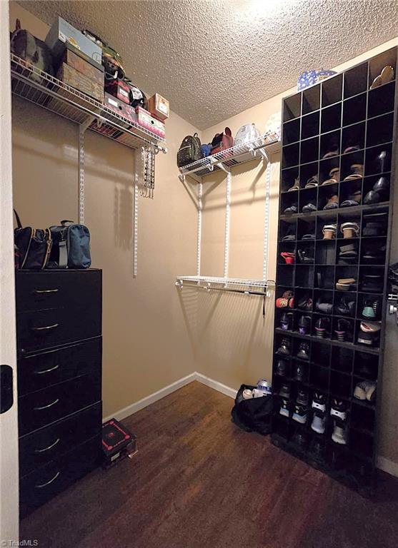 6034 Willomere Circle, Winston-Salem