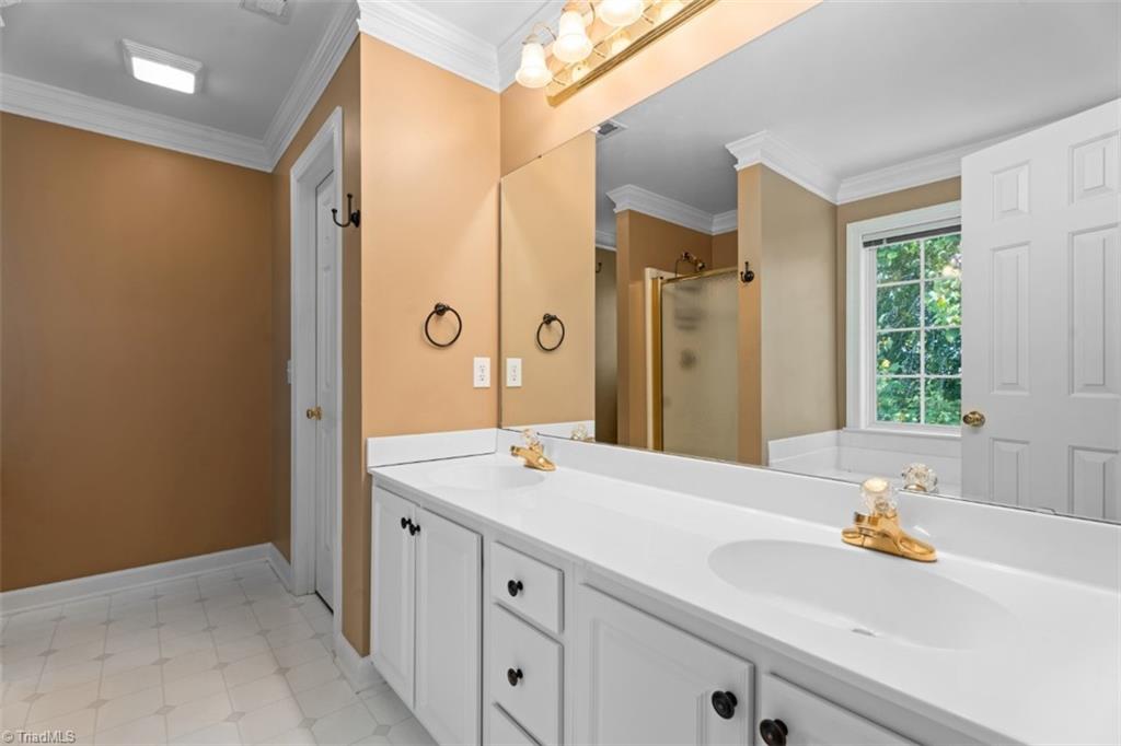 131 Lonetree Circle