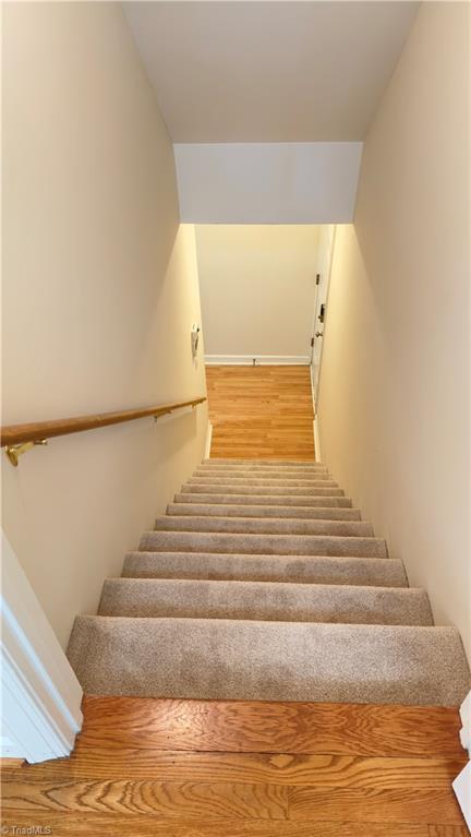 884 Ridge Gate Drive