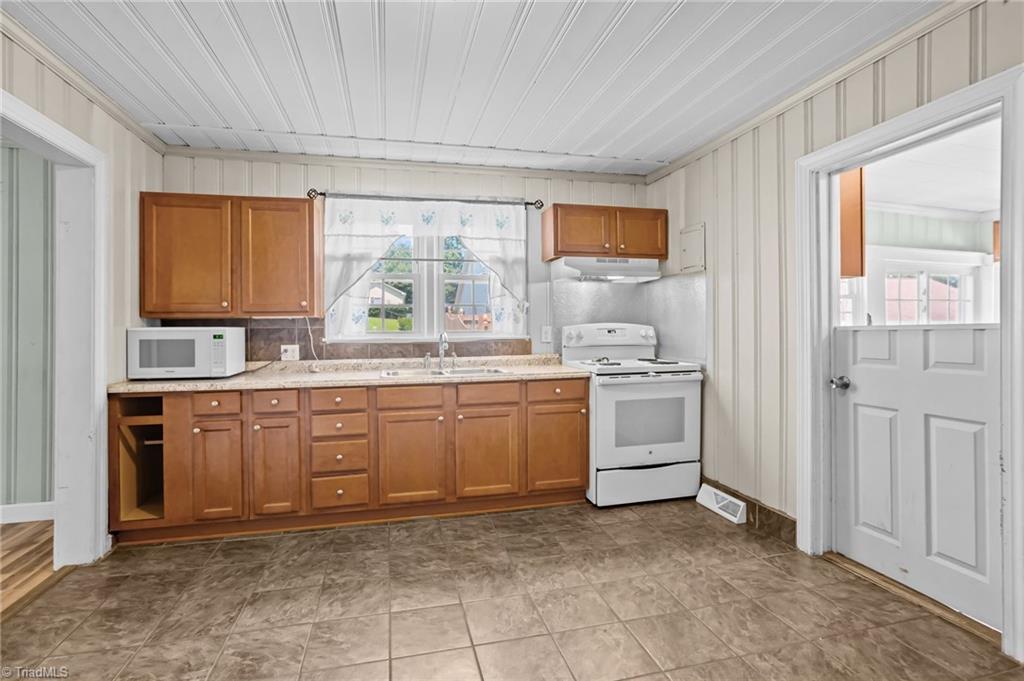 1710 South Street, Winston-Salem